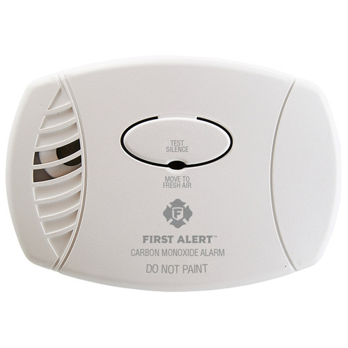 First Alert 1039730 Carbon Monoxide Detector Plug-in Electrochemical