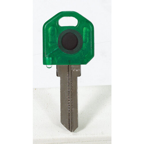 Giant Concepts LLC KW1GRE Key Blank w/Flashlight Keylights House Single For Kwikset KW1/Weiser WR3 and WR5 Green/Silver