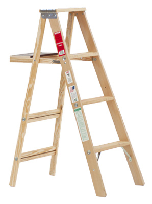 Michigan Ladder 110004 Step Ladder 4 ft. H Wood Type III 200 lb. capacity