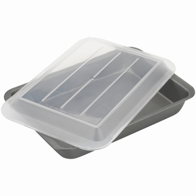 BRADSHAW INTERNATIONAL 04009 Cake Pan, Aluminum + Poly Lid, 13 x 9 x 3-1/2-In.