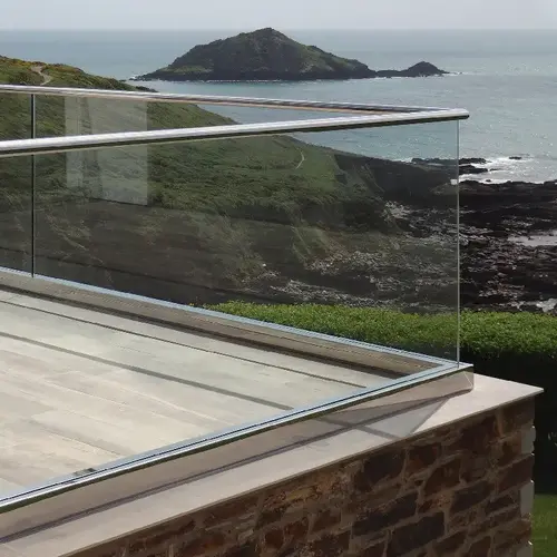 CRL UN1TGRSC Unitized Glass Railing System - Custom