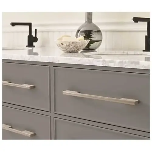 Separa 6-5/16 in (160 mm) Center-to-Center Silver Champagne Cabinet Pull