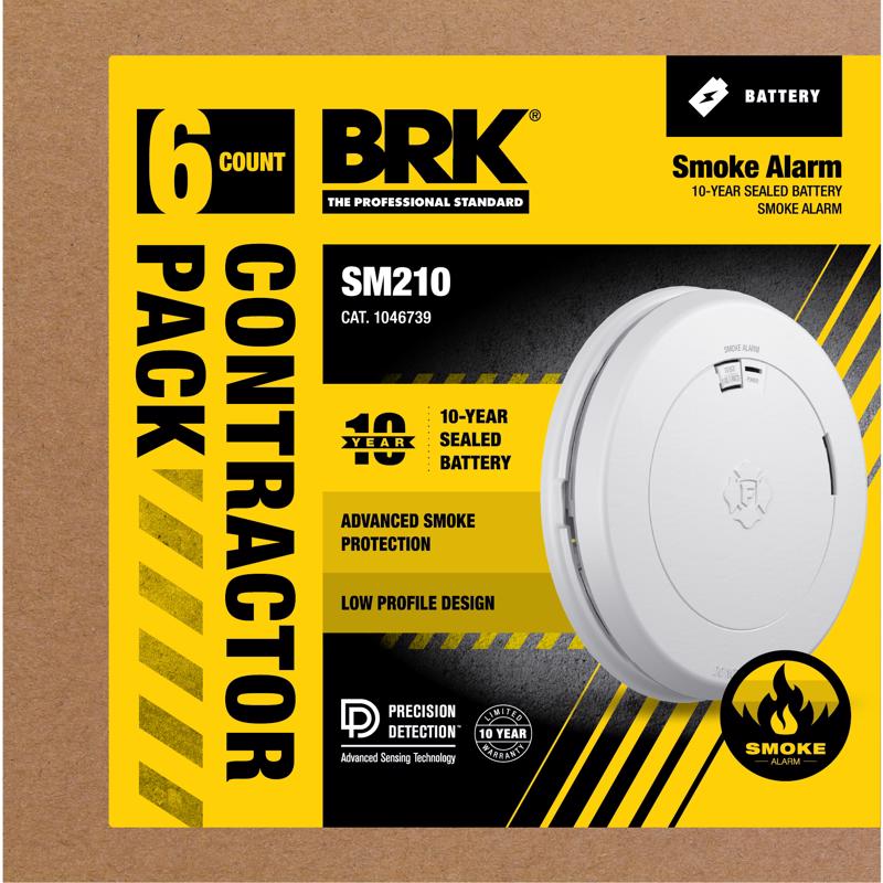 First Alert 1046739 10-Year Sealed Battery Smoke Alarm With Slim Profile Design