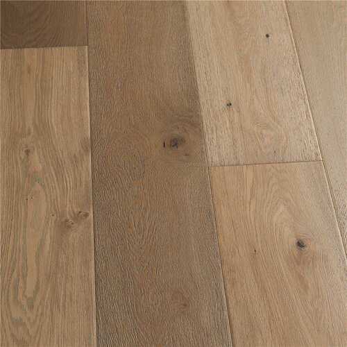 Malibu Wide Plank HDMCTG013EF Silver Sands French Oak 9/16 in. T x 8.7 in. W Water Resistant Wirebrushed Engineered Hardwood Flooring (27.1 sqft/case)