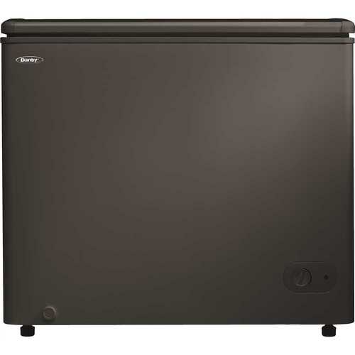 Garage Ready 7.2 cu. Ft. Manual Defrost Chest Freezer in Black