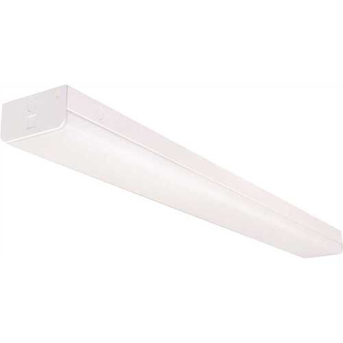 Satco 65-1153 LED 4ft Wide Strip Light 40w 5000k White Finish Knockout/emergency Back Up