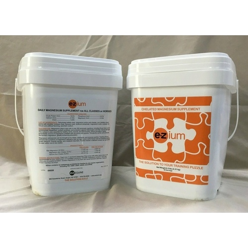 EZ EQUINE 22702700 EZium 1-Month Reclosable Plastic Pail - 9.5 lbs.