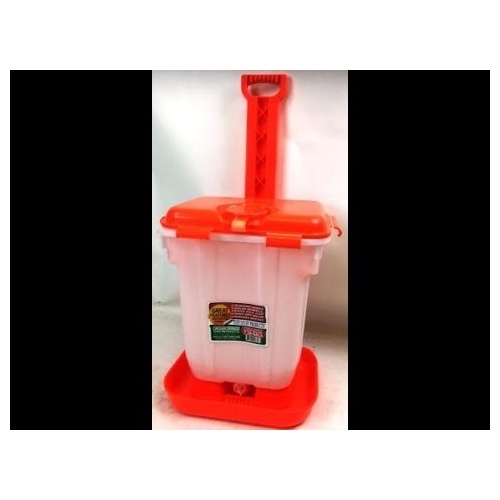 Portable Chick Waterer - 7.26 Gallons