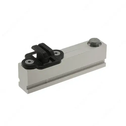 Folding-/pivot door catch, adjustable