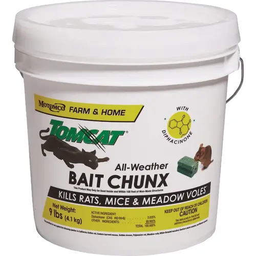Tomcat 32446 9 Lb. All-Weather Rats, Mice, & Meadow Voles Bait Chunx