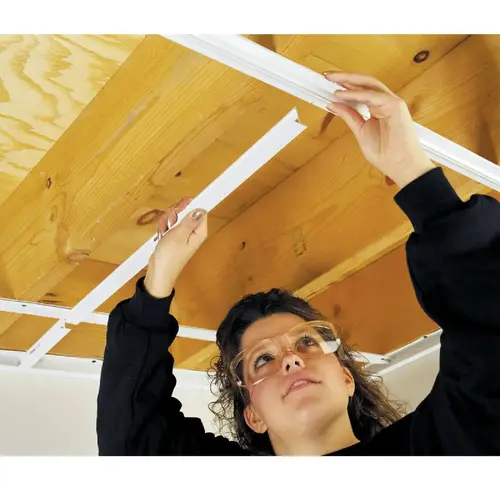CEILINGMAX 159-00 8 Ft. x 15/16 In. White PVC Wall Bracket