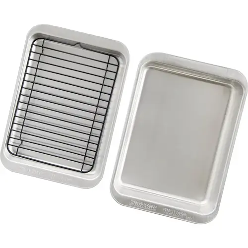 Nordic Ware 43290 Naturals Compact Ovenware Set (3-Piece)