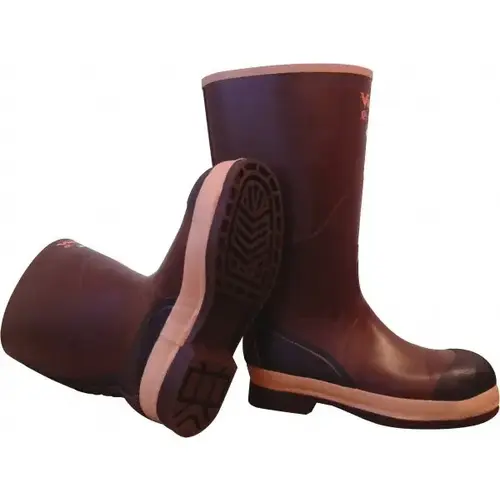 VIKING VW22-9 Work Boot: Size 9, 16" High, Rubber, Steel Toe