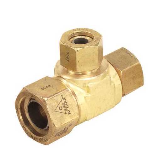 TRAC PIPE AUTOFLARE FITTING TEE 3/4 IN. X 1/2 IN. X 1/2 IN.*